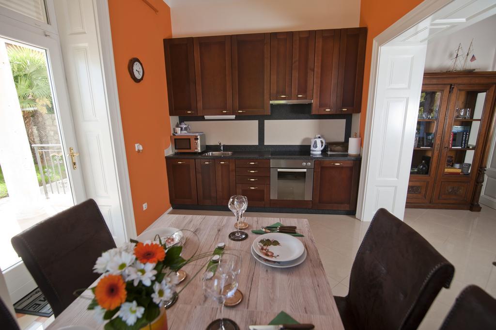 Apartman Isadora Opatija Buitenkant foto